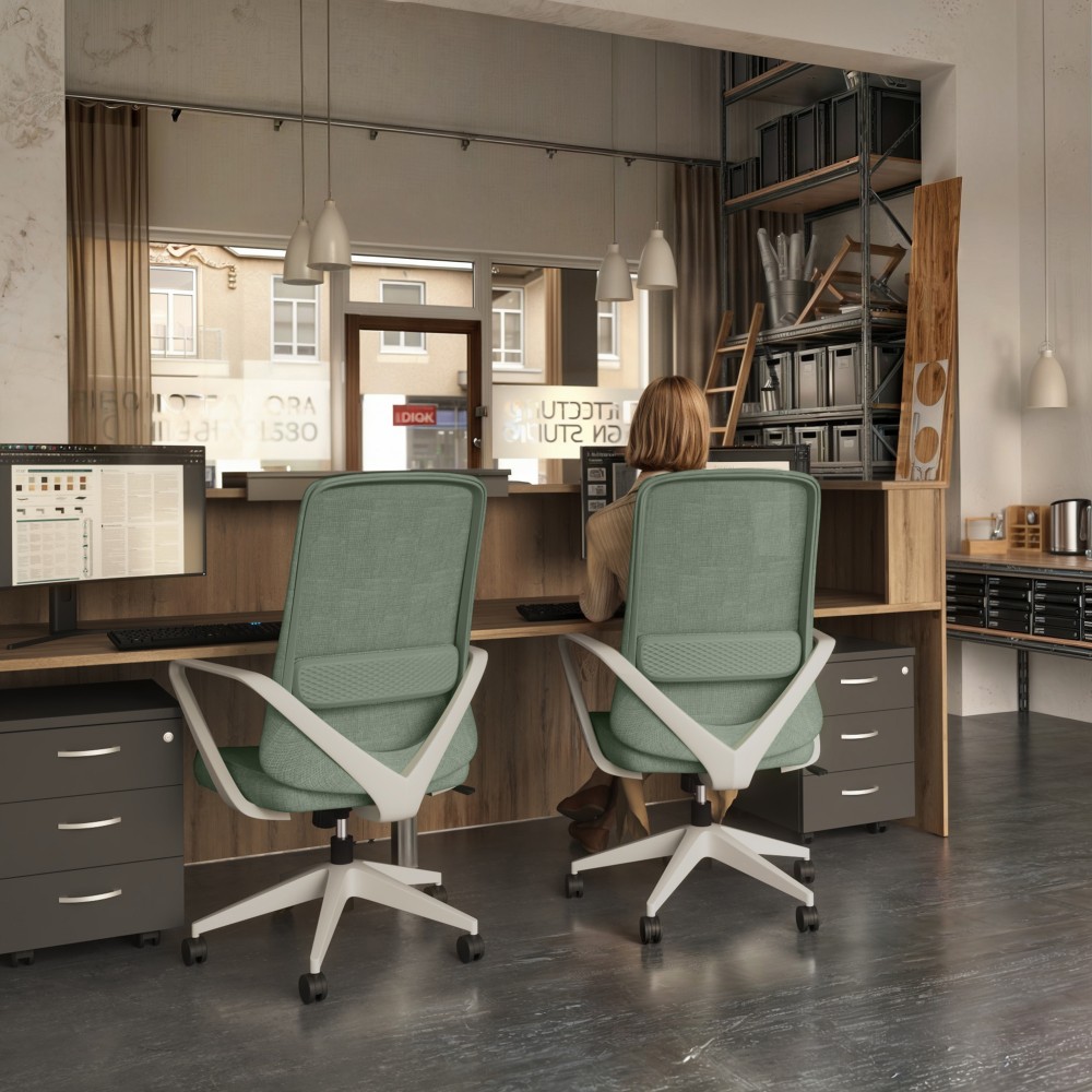 Bancone Sotto con sedie e cassettiere