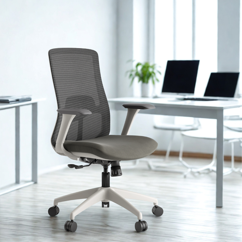 Sedia Sofia Grey in ufficio